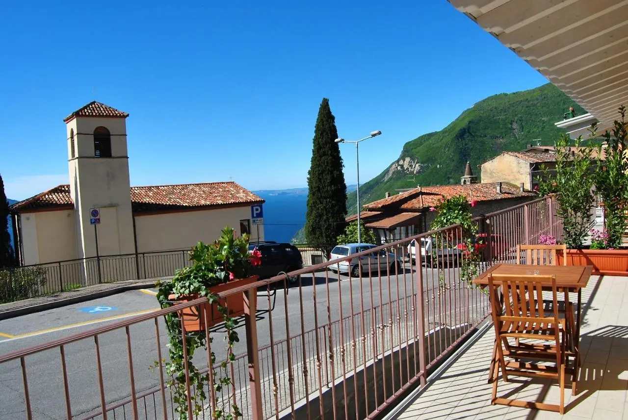 Aparthotel Appartamenti San Pietro - Hotel Gallo Tignale Italien