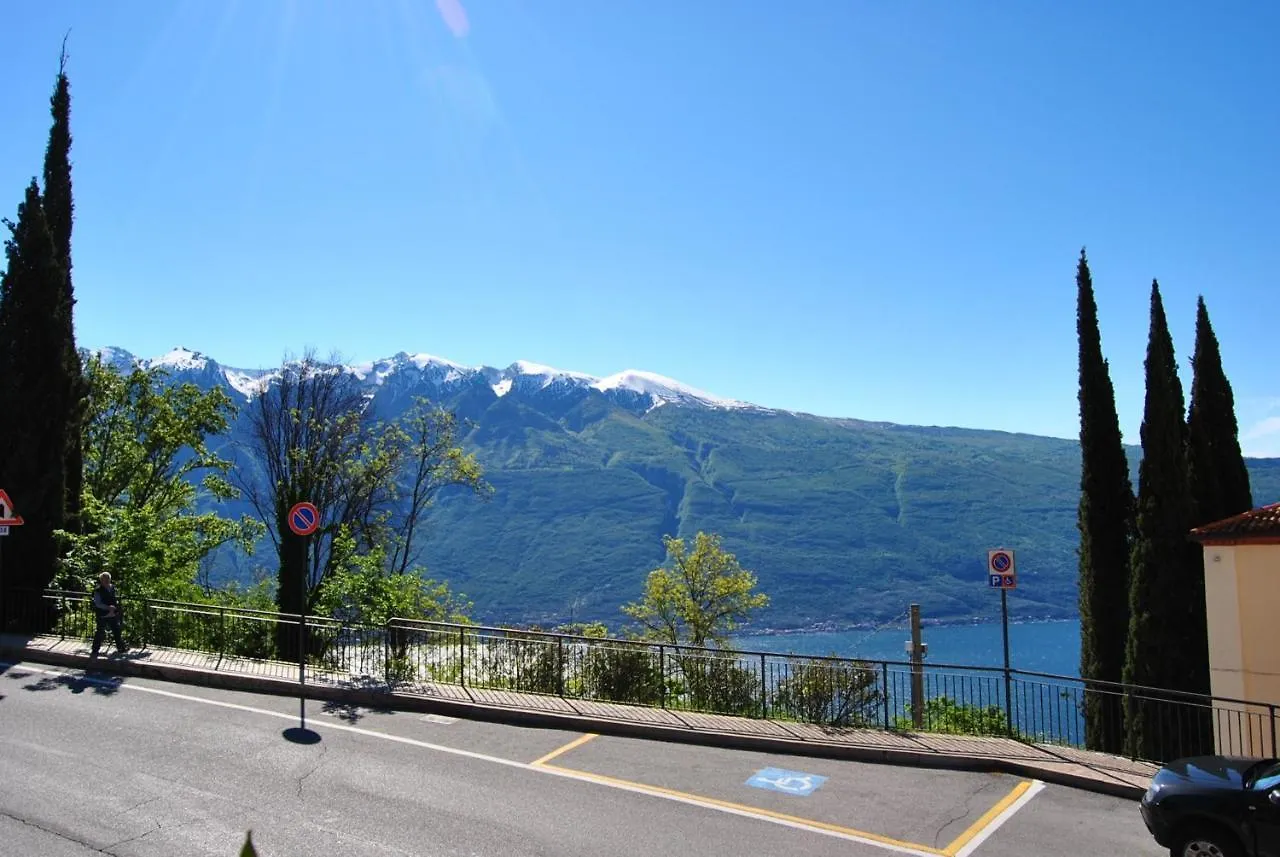 Appartamenti San Pietro - Hotel Gallo Tignale 0*,