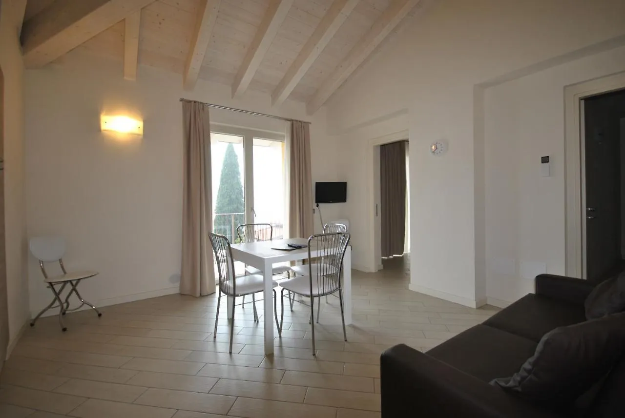 Appartamenti San Pietro - Hotel Gallo Tignale 0*,
