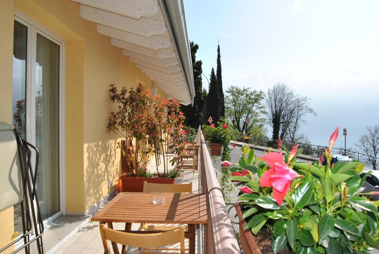 Appartamenti San Pietro - Hotel Gallo Tignale Aparthotel
